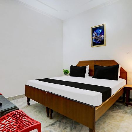 Super Hotel Live View Indraprastha 外观 照片